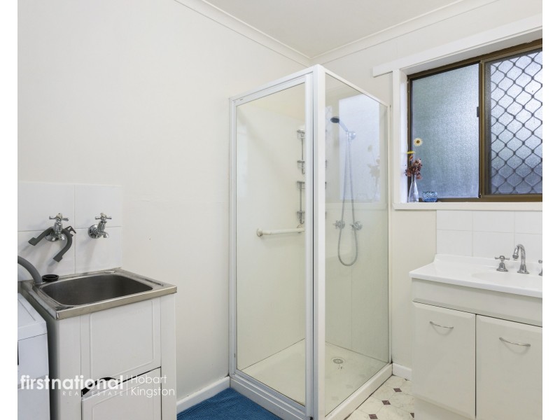 2/9 Browns Road, Kingston TAS 7050