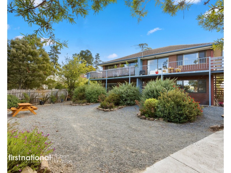 2/9 Browns Road, Kingston TAS 7050