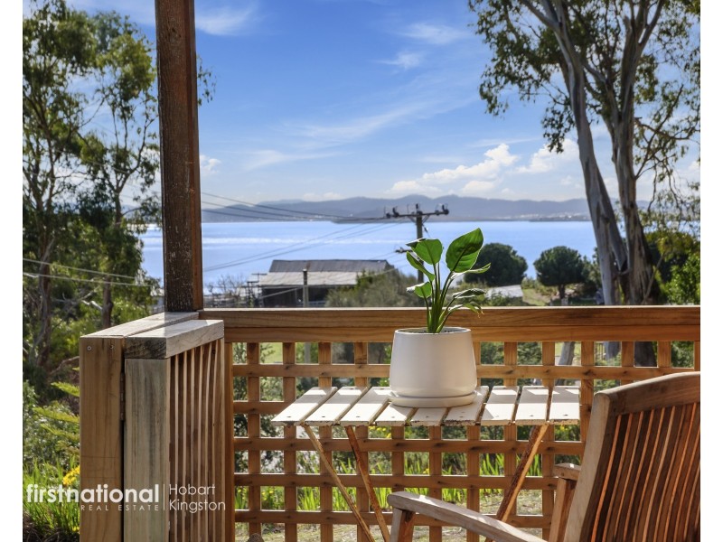 53 Bruny Island Main Road, Dennes Point TAS 7150