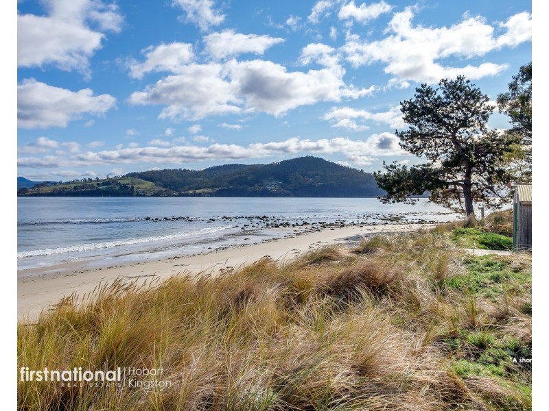 53 Bruny Island Main Road, Dennes Point TAS 7150