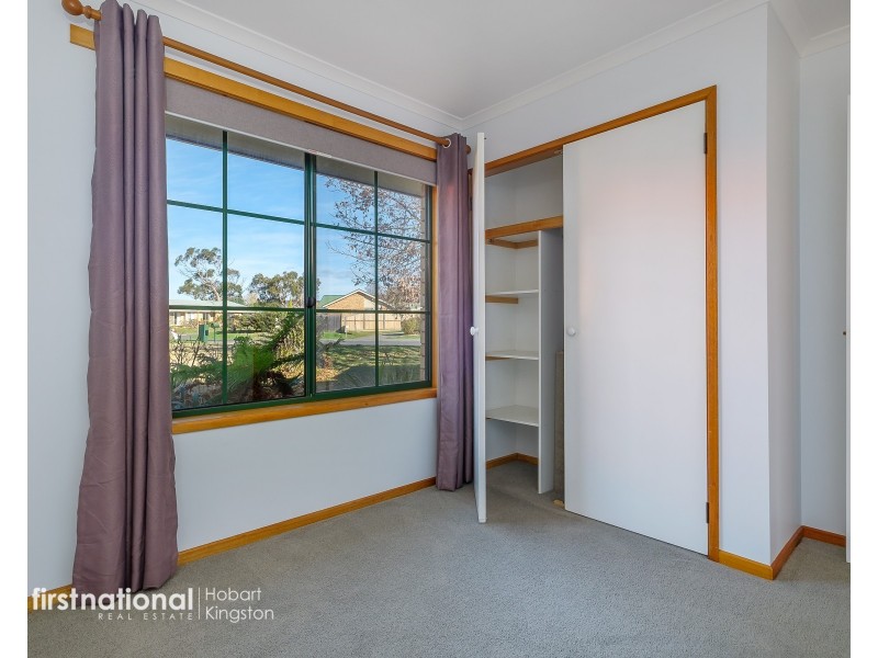 11 Carrington Drive, Margate TAS 7054