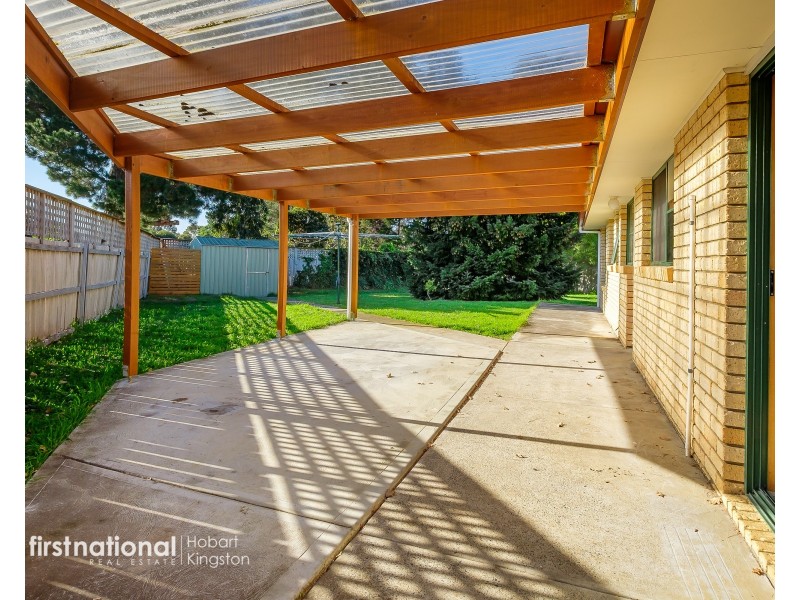 11 Carrington Drive, Margate TAS 7054