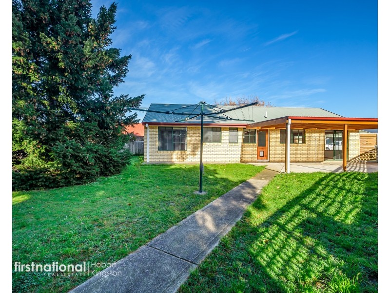11 Carrington Drive, Margate TAS 7054