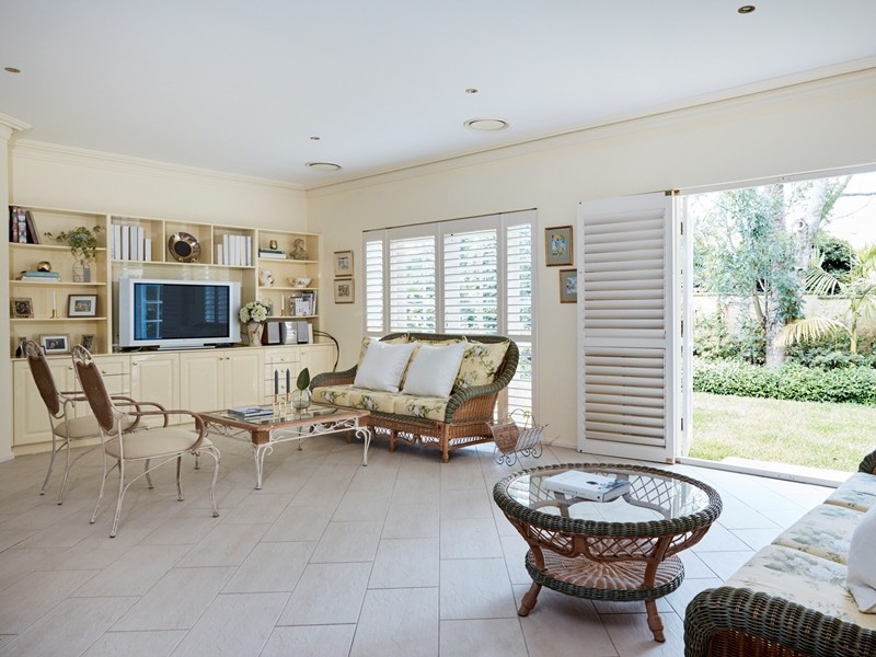 8 BANGALLA STREET, Warrawee NSW 2074