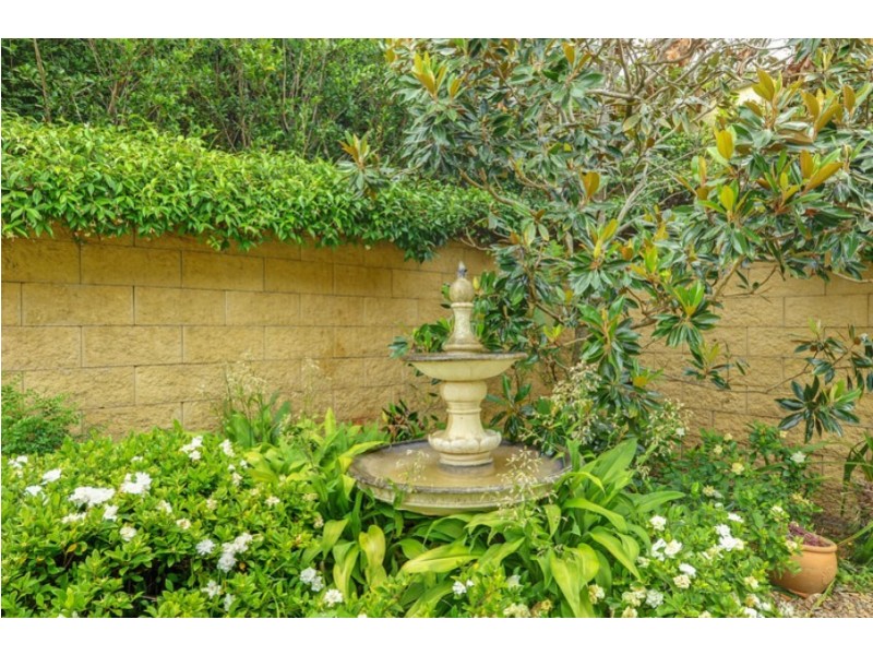 8 BANGALLA STREET, Warrawee NSW 2074