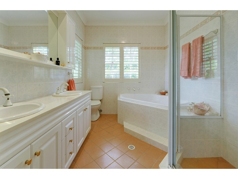 8 BANGALLA STREET, Warrawee NSW 2074