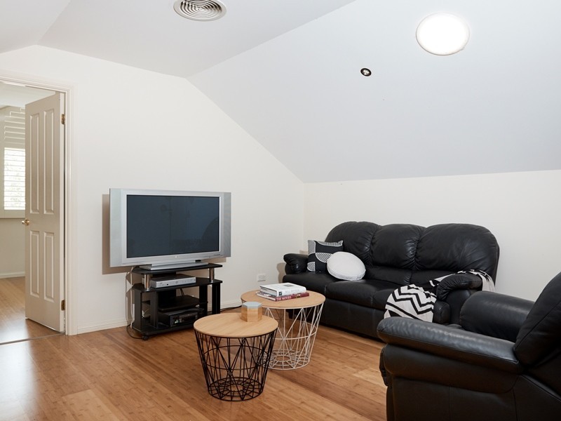 8 BANGALLA STREET, Warrawee NSW 2074