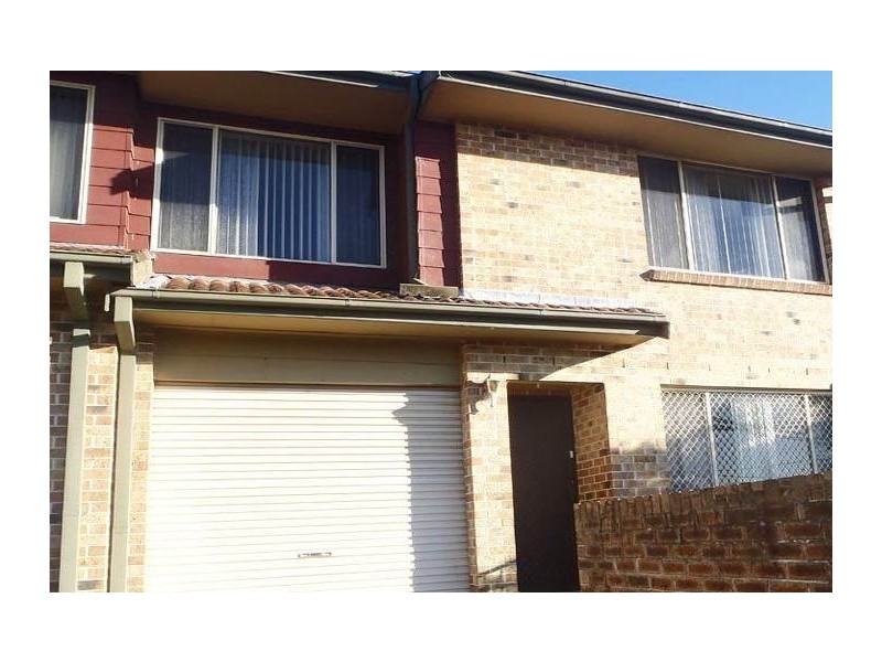 2 /8 WILLIAM STREET, Seven Hills NSW 2147