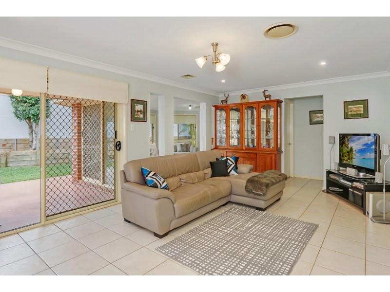 12 Streamdale Grove, Warriewood NSW 2102