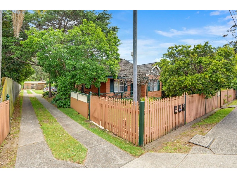 37 EDGEWORTH DAVID AVENUE, Waitara NSW 2077