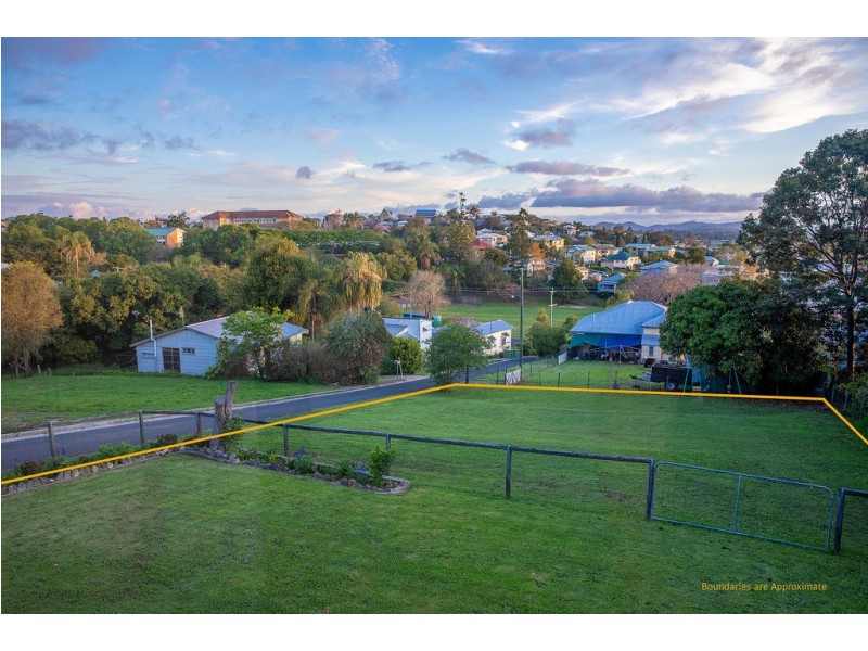 16 Spicer Street, Gympie QLD 4570