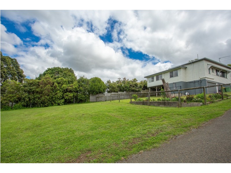 16 Spicer Street, Gympie QLD 4570