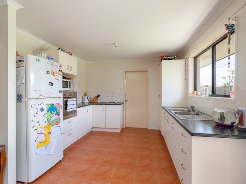33 Lily Street, Southside QLD 4570