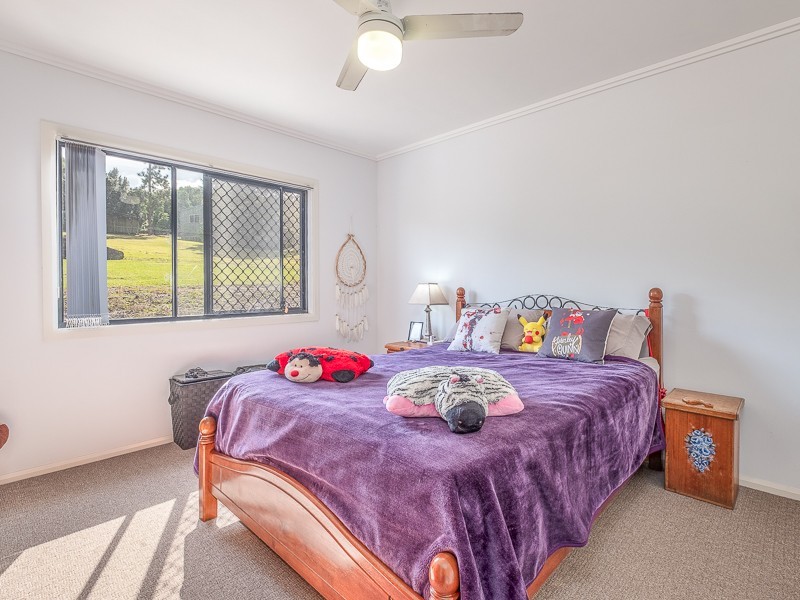 6 Rocklea Drive, Southside QLD 4570