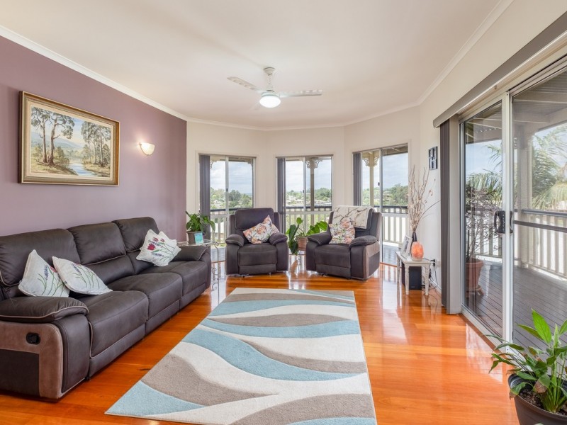 3 Oxley Court, Southside QLD 4570