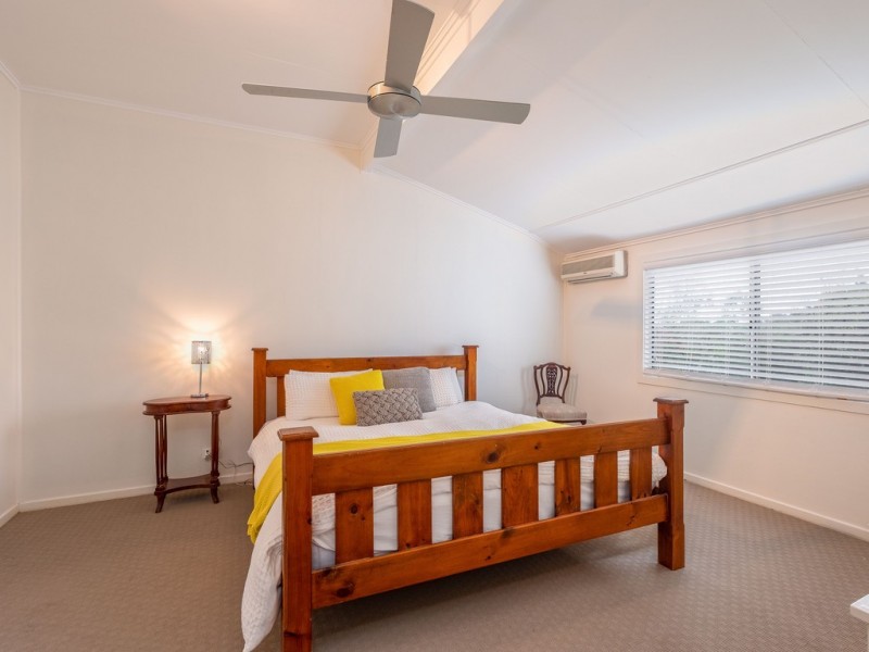 41 Watson Road, Southside QLD 4570
