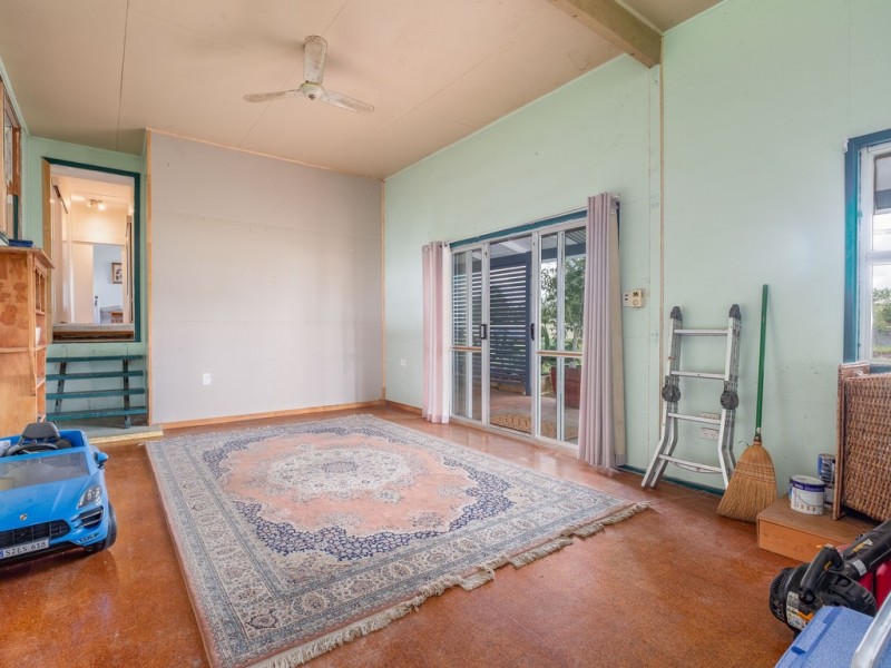 41 Watson Road, Southside QLD 4570