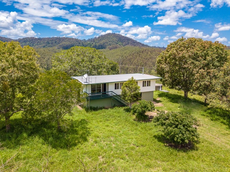 1386 Sandy Creek Road, Downsfield QLD 4570