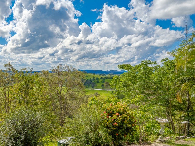 99 Sunshine Road, Wolvi QLD 4570