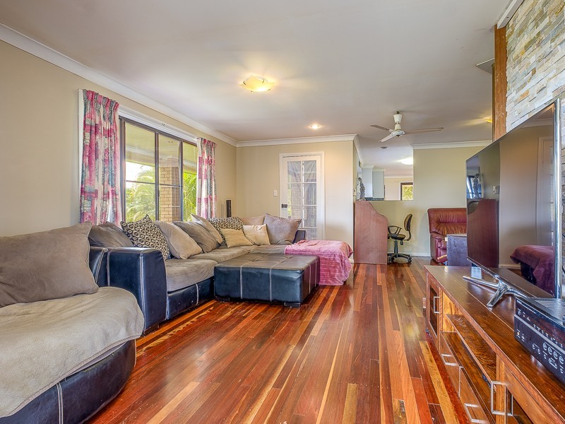 99 Sunshine Road, Wolvi QLD 4570