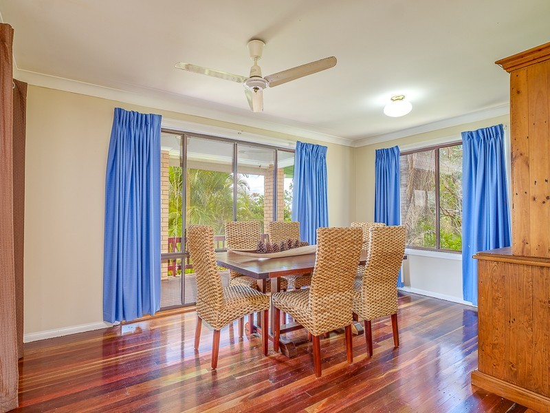 99 Sunshine Road, Wolvi QLD 4570