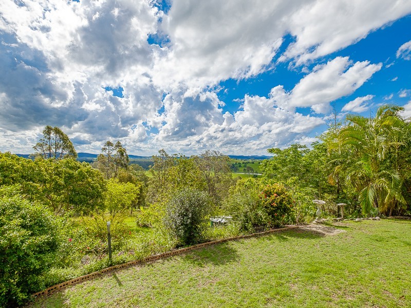 99 Sunshine Road, Wolvi QLD 4570