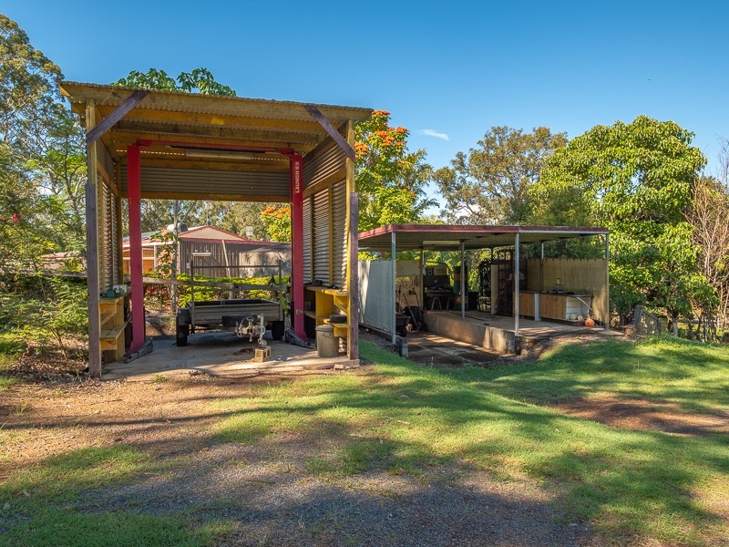 218 Lawson Road, Mcintosh Creek QLD 4570
