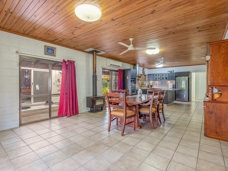 218 Lawson Road, Mcintosh Creek QLD 4570
