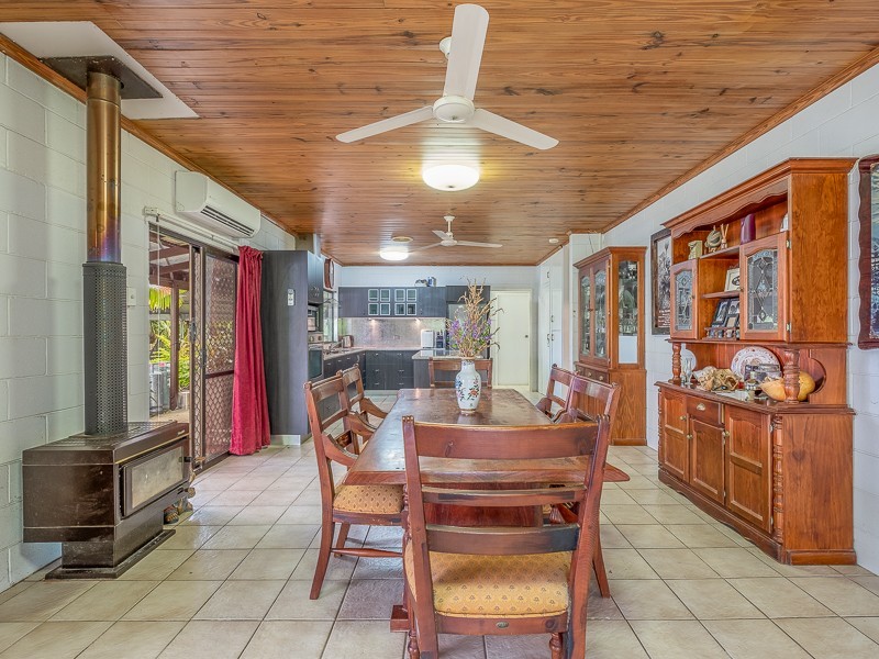 218 Lawson Road, Mcintosh Creek QLD 4570