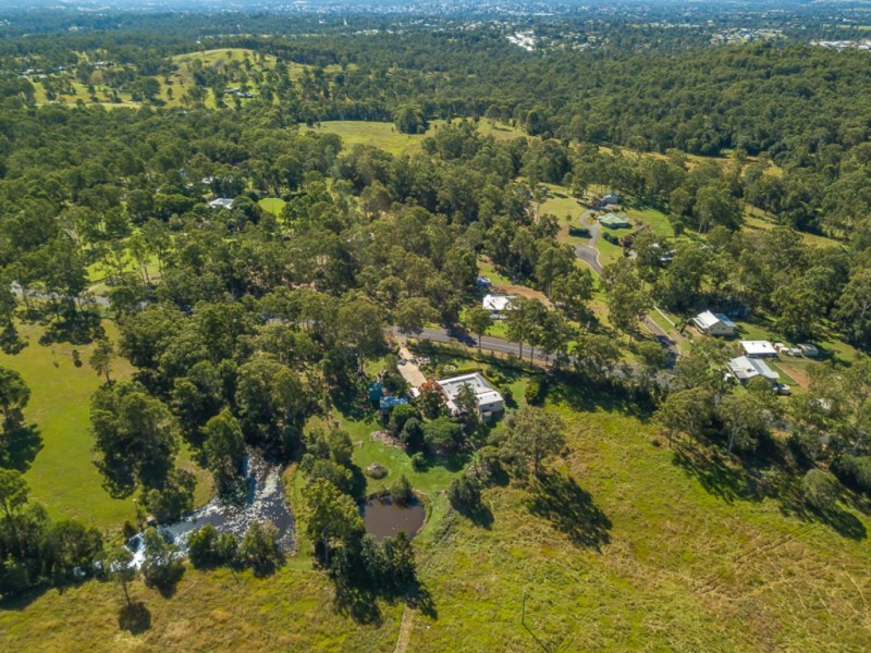 218 Lawson Road, Mcintosh Creek QLD 4570