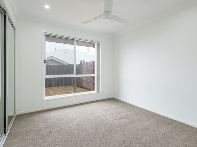 1/25 Bond Drive, Southside QLD 4570