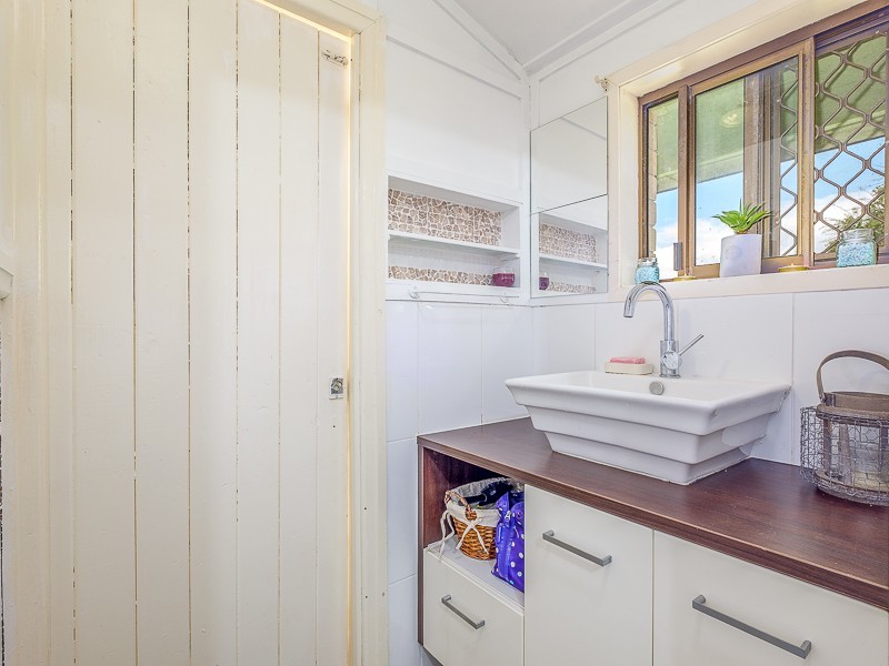 22 Lynch Road, East Deep Creek QLD 4570