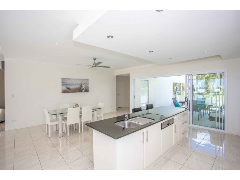 40b Manooka Drive, Rainbow Beach QLD 4581