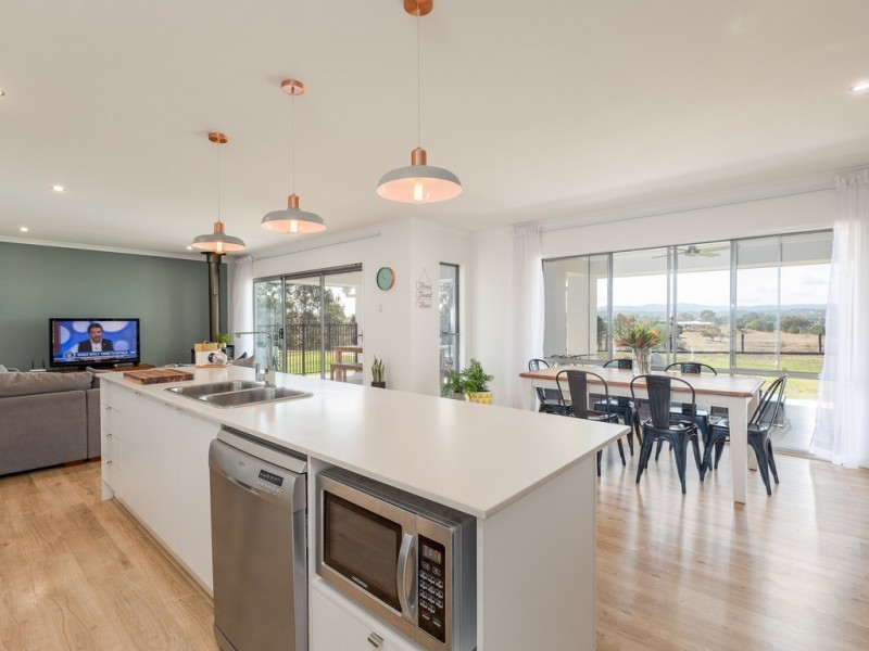 75 Kiaka Road, Lagoon Pocket QLD 4570