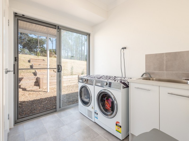 75 Kiaka Road, Lagoon Pocket QLD 4570