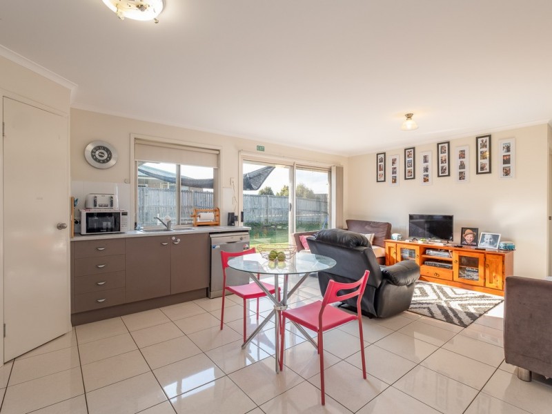 73 Furness Road, Southside QLD 4570
