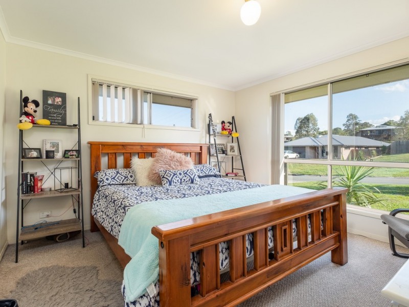73 Furness Road, Southside QLD 4570