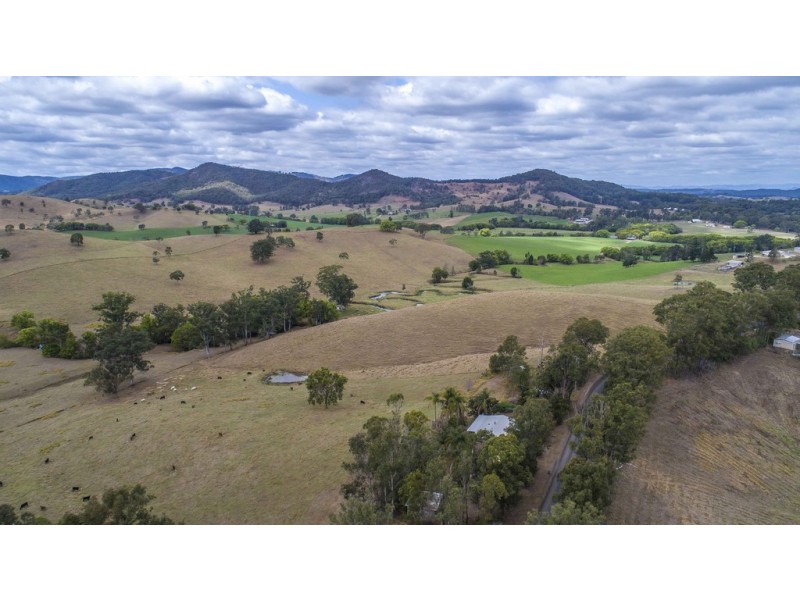 152 Cavanagh Road, Greens Creek QLD 4570