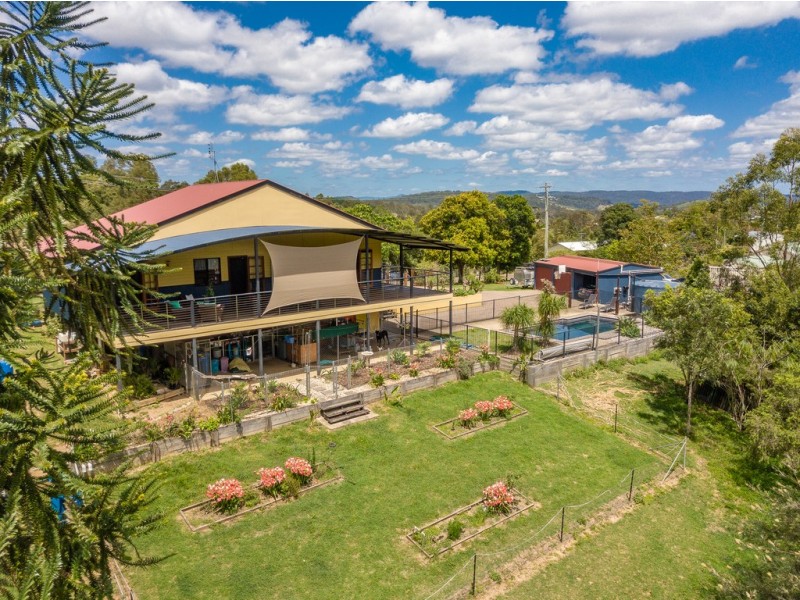 134 Allen Road, Chatsworth QLD 4570