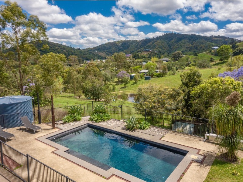 134 Allen Road, Chatsworth QLD 4570