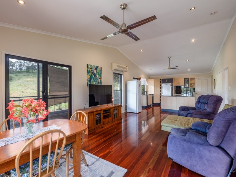 134 Allen Road, Chatsworth QLD 4570