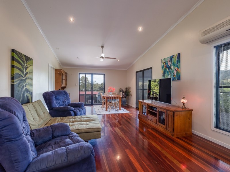 134 Allen Road, Chatsworth QLD 4570