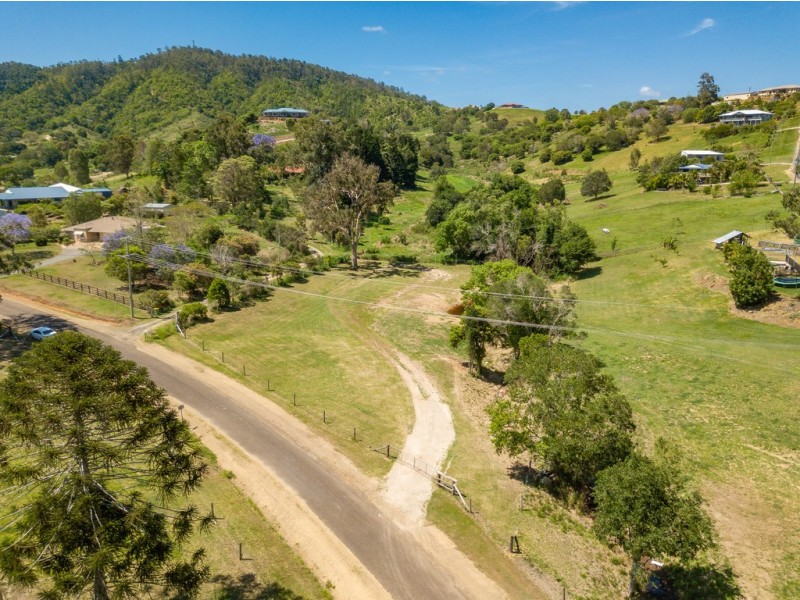 184 Allen Road, Chatsworth QLD 4570