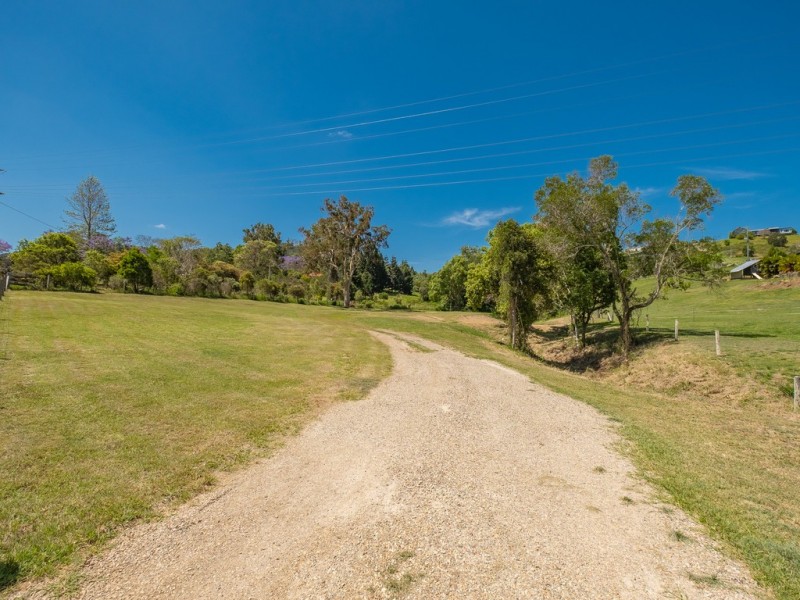184 Allen Road, Chatsworth QLD 4570