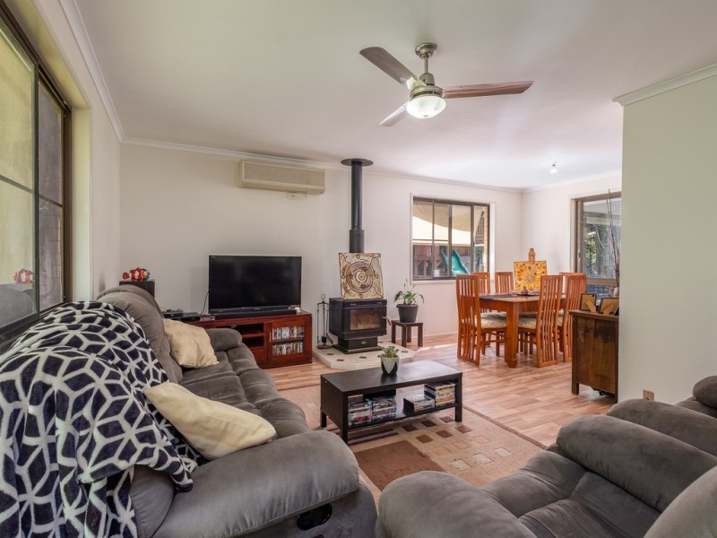 29 Hartwig Road, Mothar Mountain QLD 4570