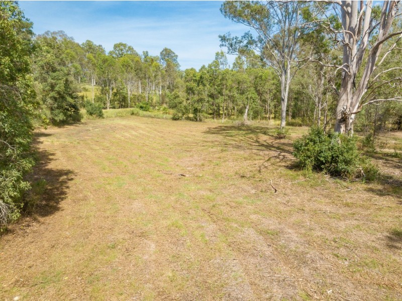29 Hartwig Road, Mothar Mountain QLD 4570