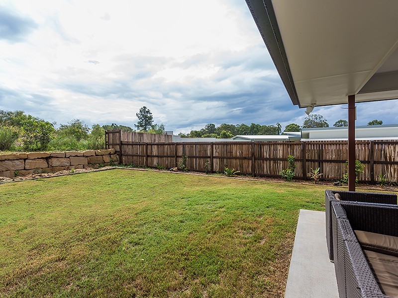 9 Serenity Drive, Southside QLD 4570