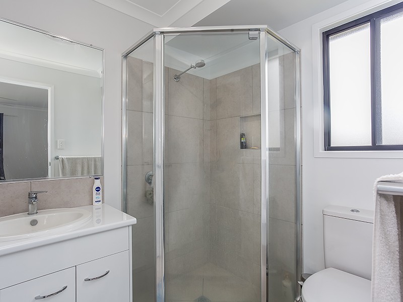 9 Serenity Drive, Southside QLD 4570