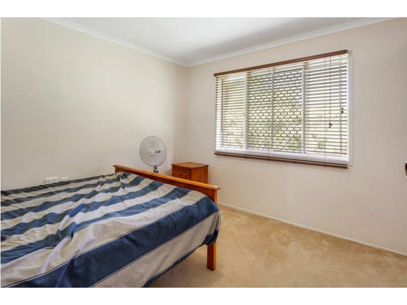 13 Kimberley Avenue, Southside QLD 4570