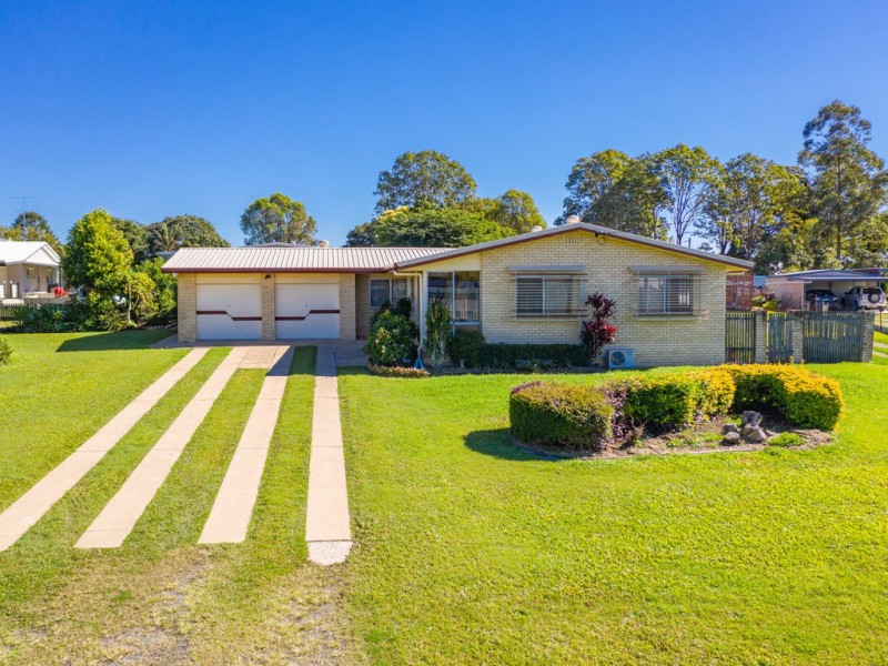 3 Katrina Court, Southside QLD 4570